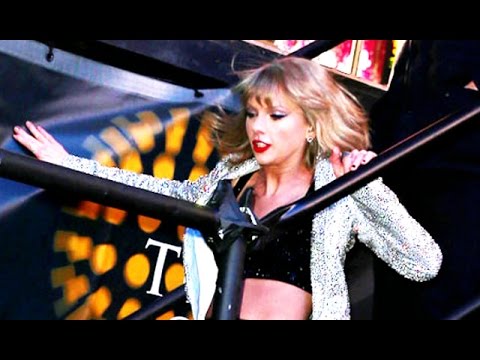 Taylor Swift Tripped Leaving The Stage